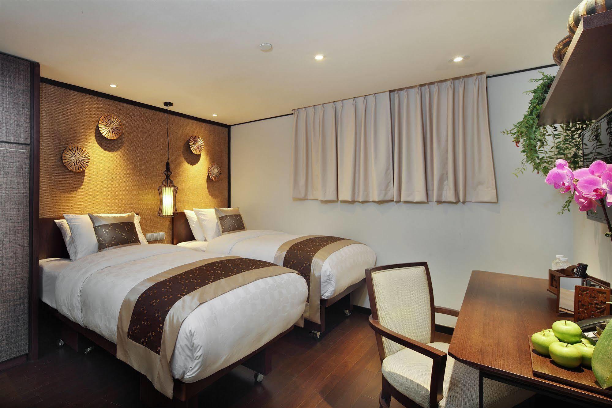 Hotel Clover 33 Jalan Sultan Сингапур Экстерьер фото